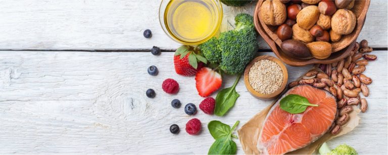 ¿Cómo la alimentación influye en la salud hormonal?